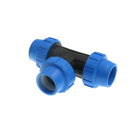 青い色の潅漑の管のコネクターのティーの圧縮の管継手